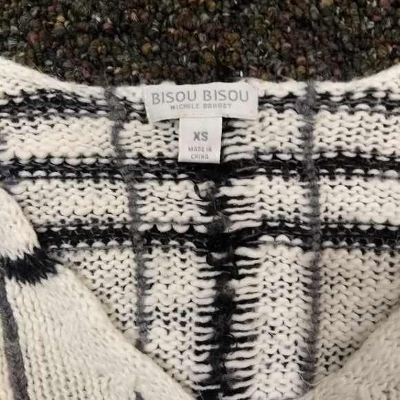 Bisou Bisou Fuzzy Plaid Sweater - Picture 2 of 3